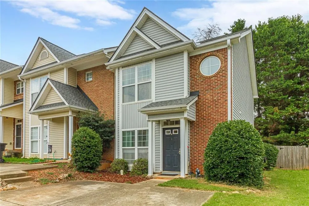 35 Pearl Chambers Drive Dawsonville, GA 30534