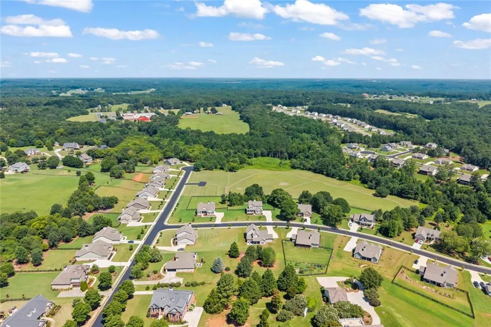 2504 Creekside Crossing Monroe, GA 30656