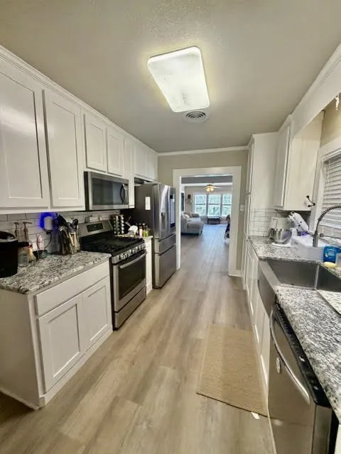 124 S 3rd Street Jacksboro, TX 76458