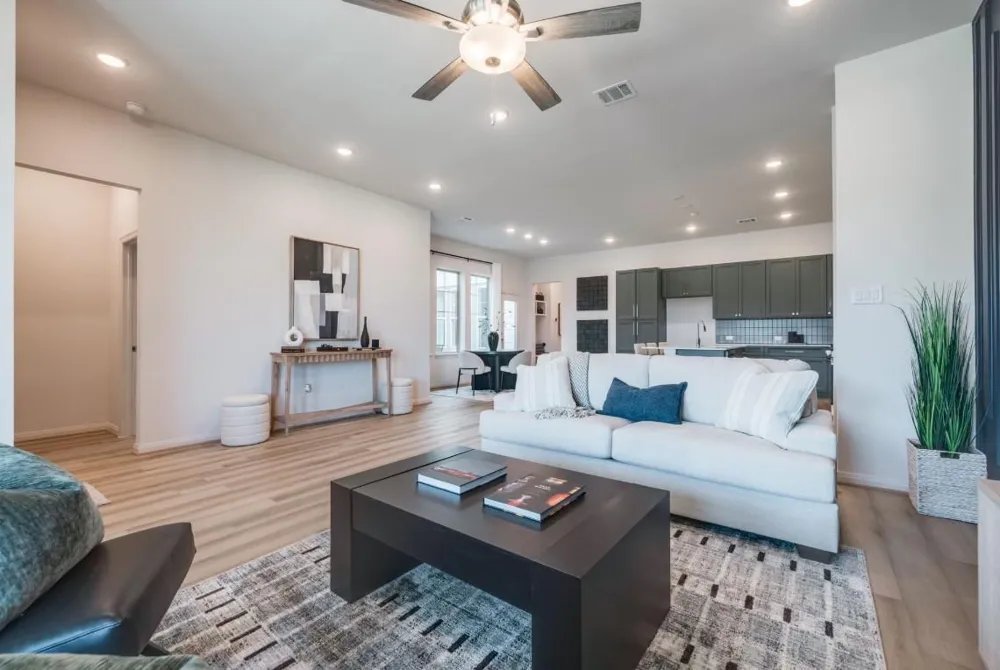 346 Covey Lane #B Sealy, TX 77474