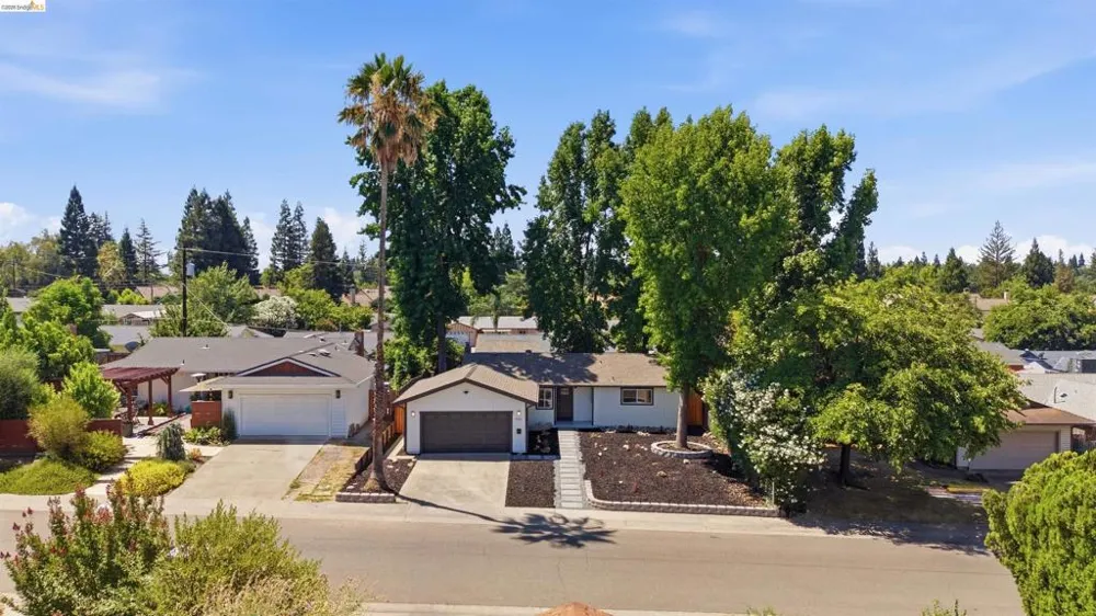 9341 Castlemont Cir Orangevale, CA 95662