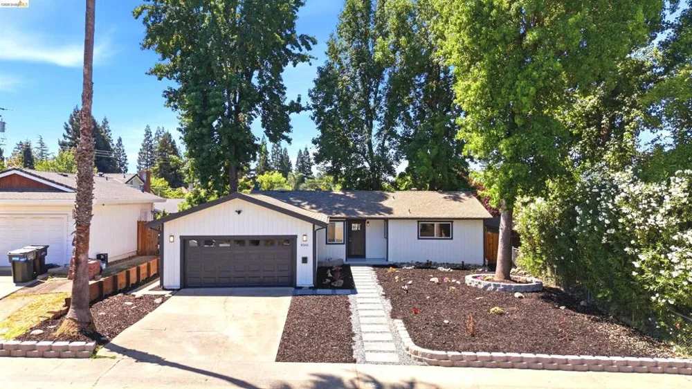 9341 Castlemont Cir Orangevale, CA 95662