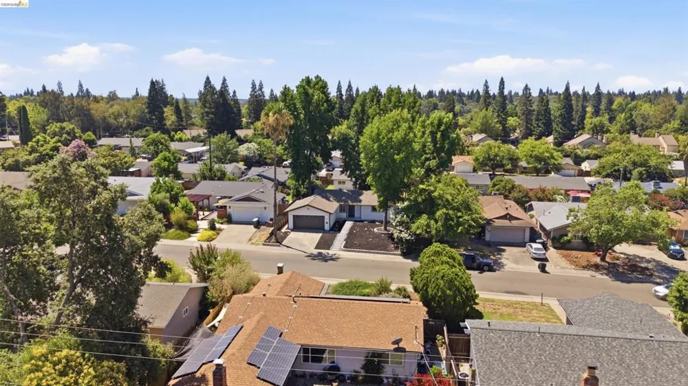 9341 Castlemont Cir Orangevale, CA 95662