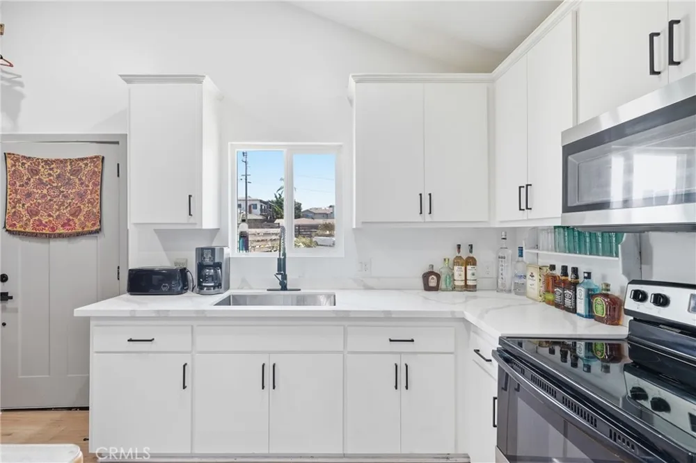 329 14th Street Grover Beach, CA 93433
