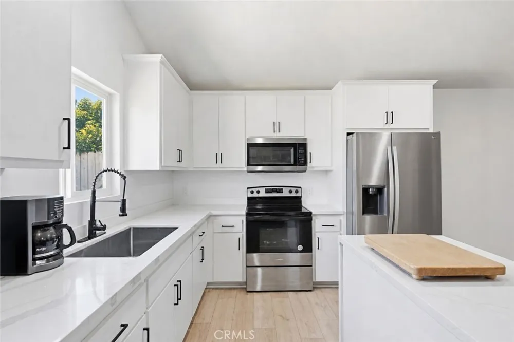 329 14th Street Grover Beach, CA 93433