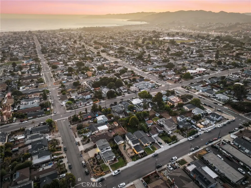 329 14th Street Grover Beach, CA 93433
