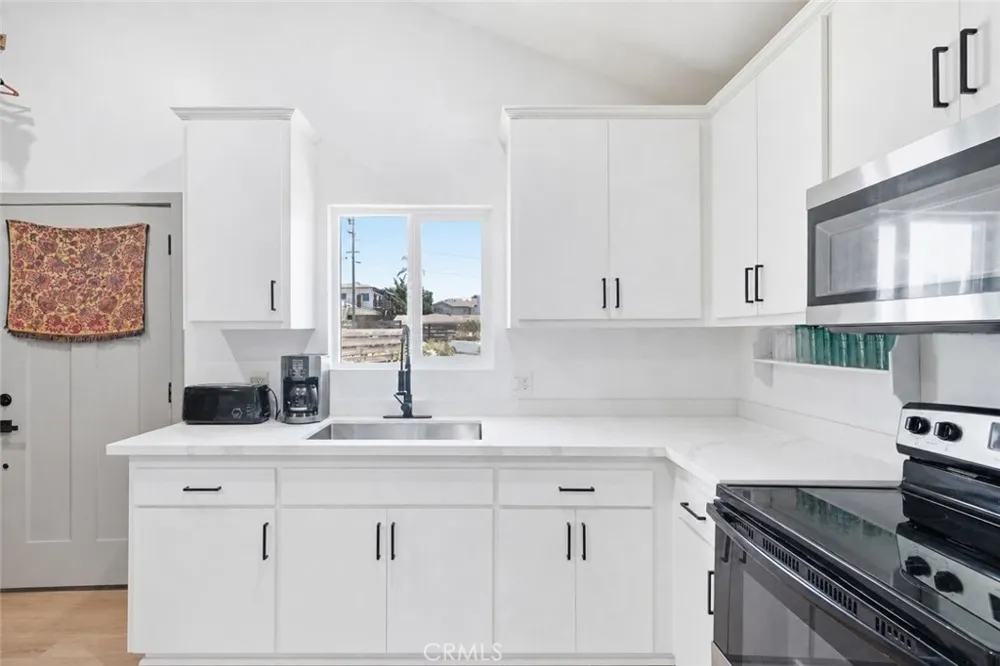 329 14th Street Grover Beach, CA 93433