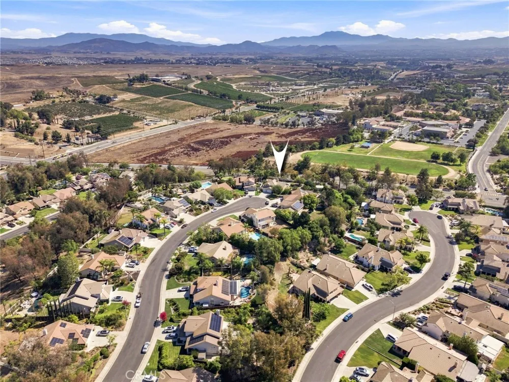 32398 Corte San Vincente Temecula, CA 92592