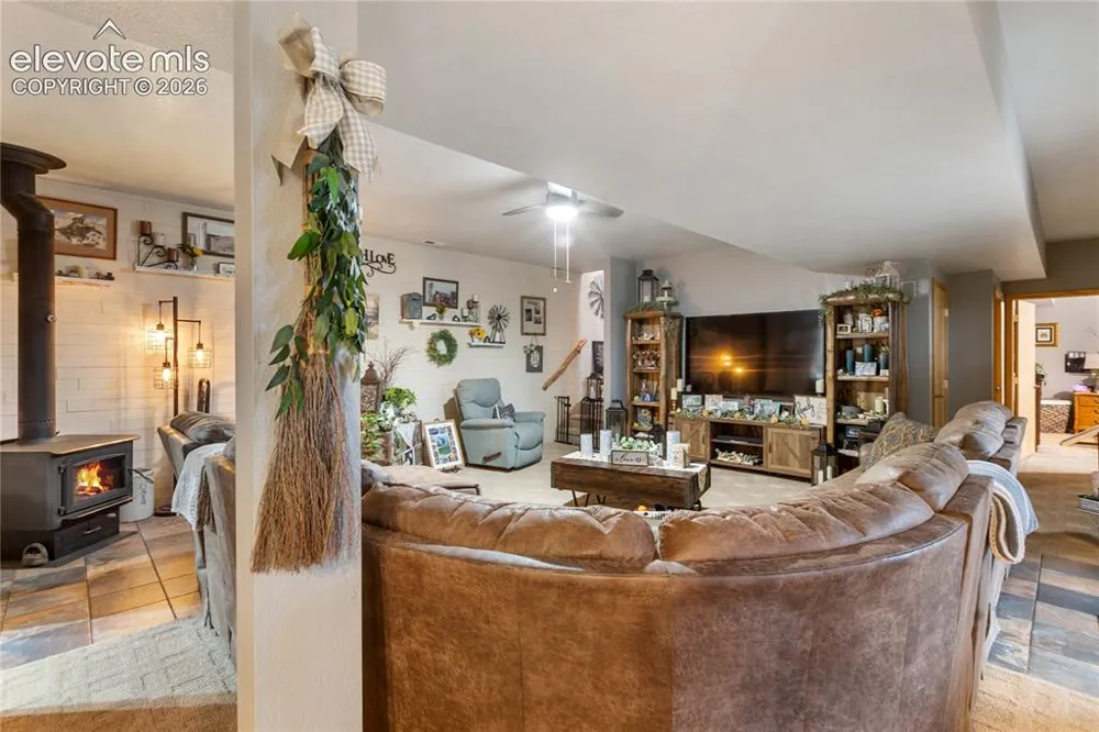 185 Bear Lake Circle Divide, CO 80814