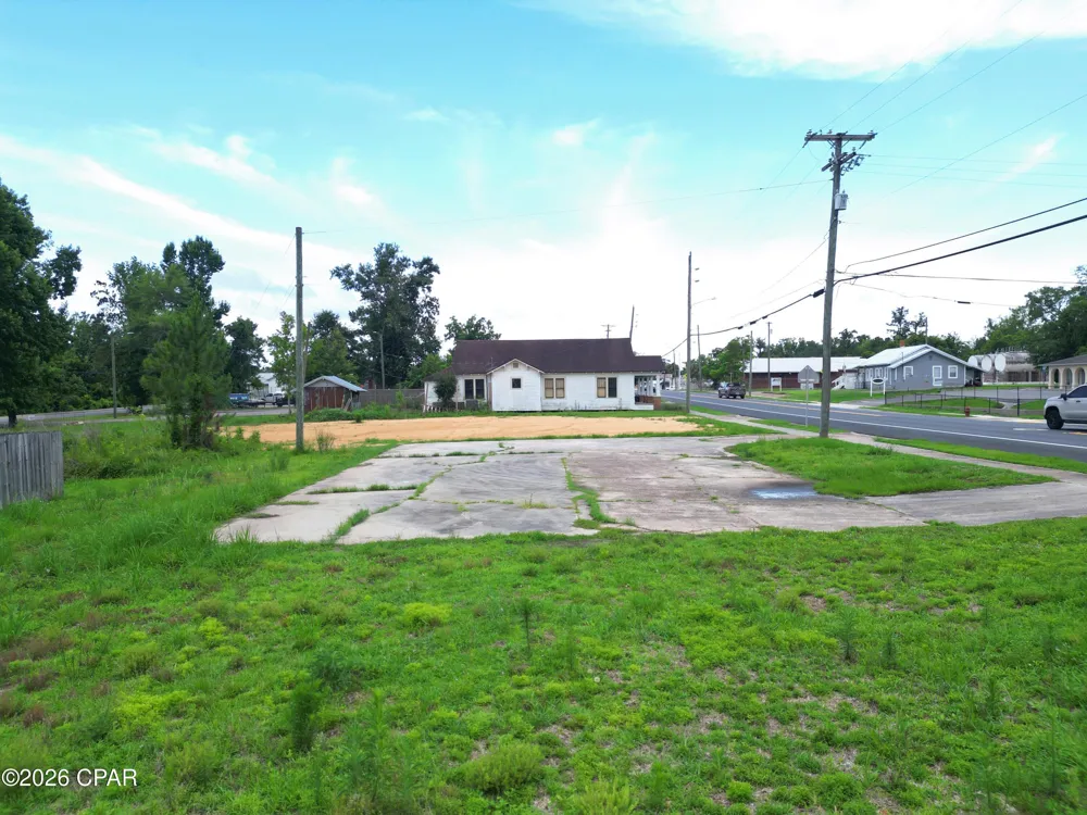 17475 Main Street Blountstown, FL 32424