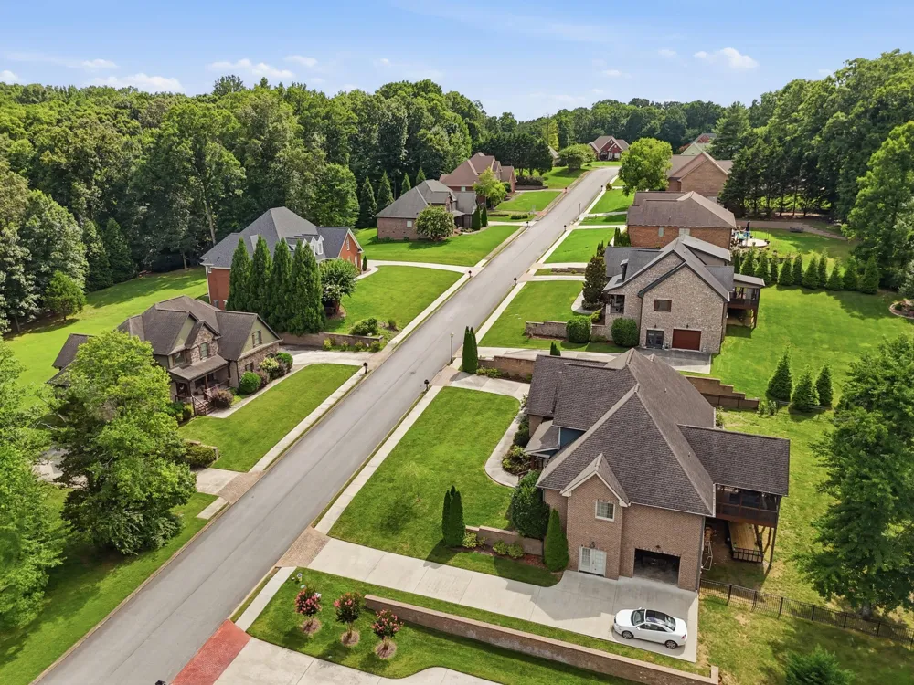 1418 Emerald Pointe Drive Soddy Daisy, TN 37379
