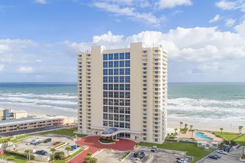 2545 S Atlantic Avenue #402