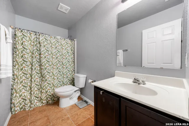 7418 DERBY VIS Selma, TX 78154