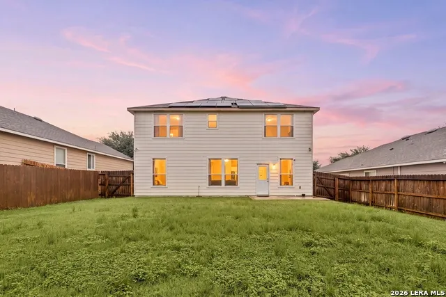 7418 DERBY VIS Selma, TX 78154
