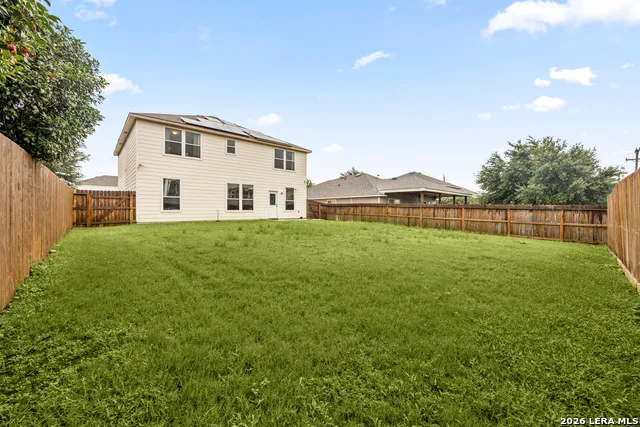 7418 DERBY VIS Selma, TX 78154