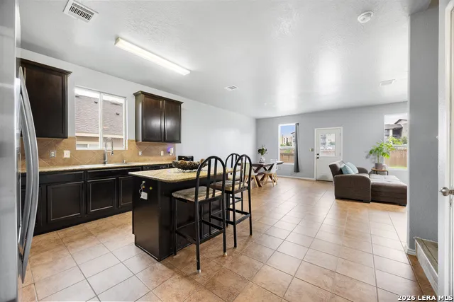 7418 DERBY VIS Selma, TX 78154