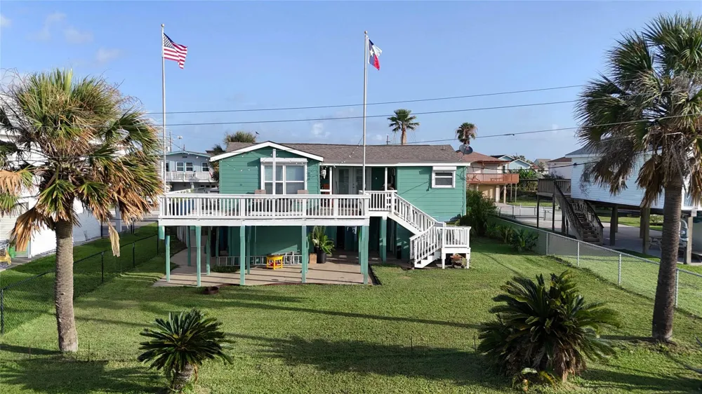 16717 Captain Hook Jamaica Beach, TX 77554