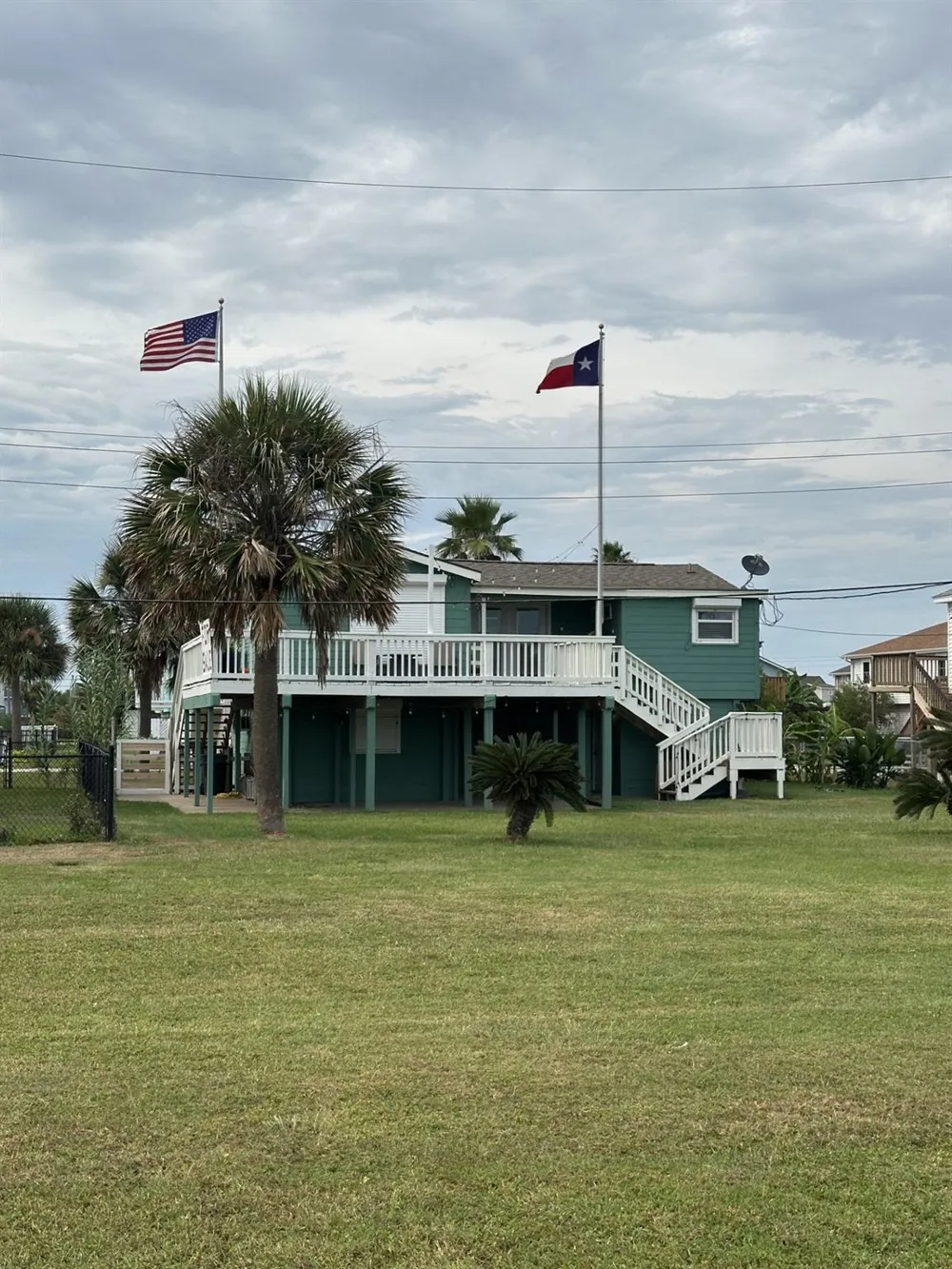 16717 Captain Hook Jamaica Beach, TX 77554