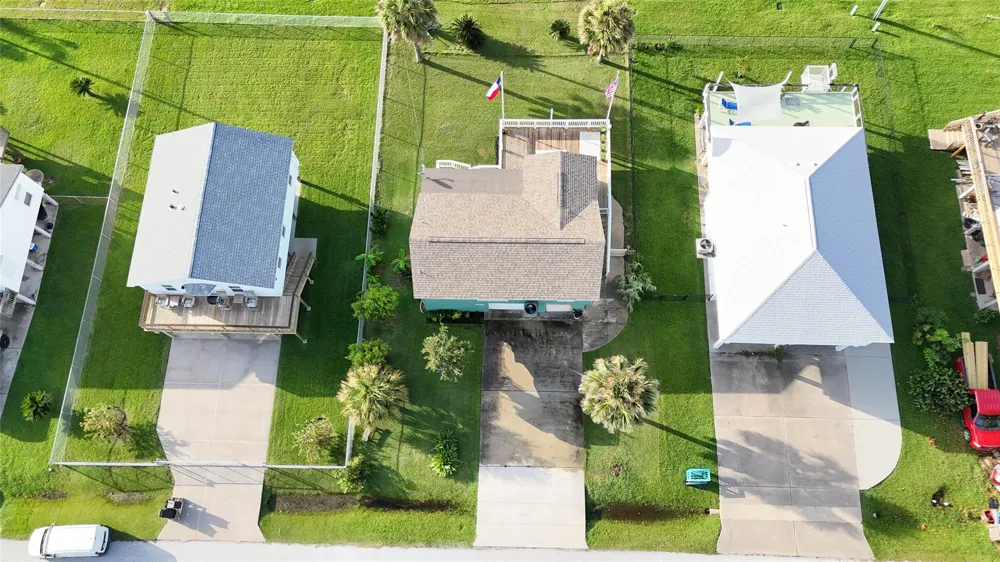 16717 Captain Hook Jamaica Beach, TX 77554