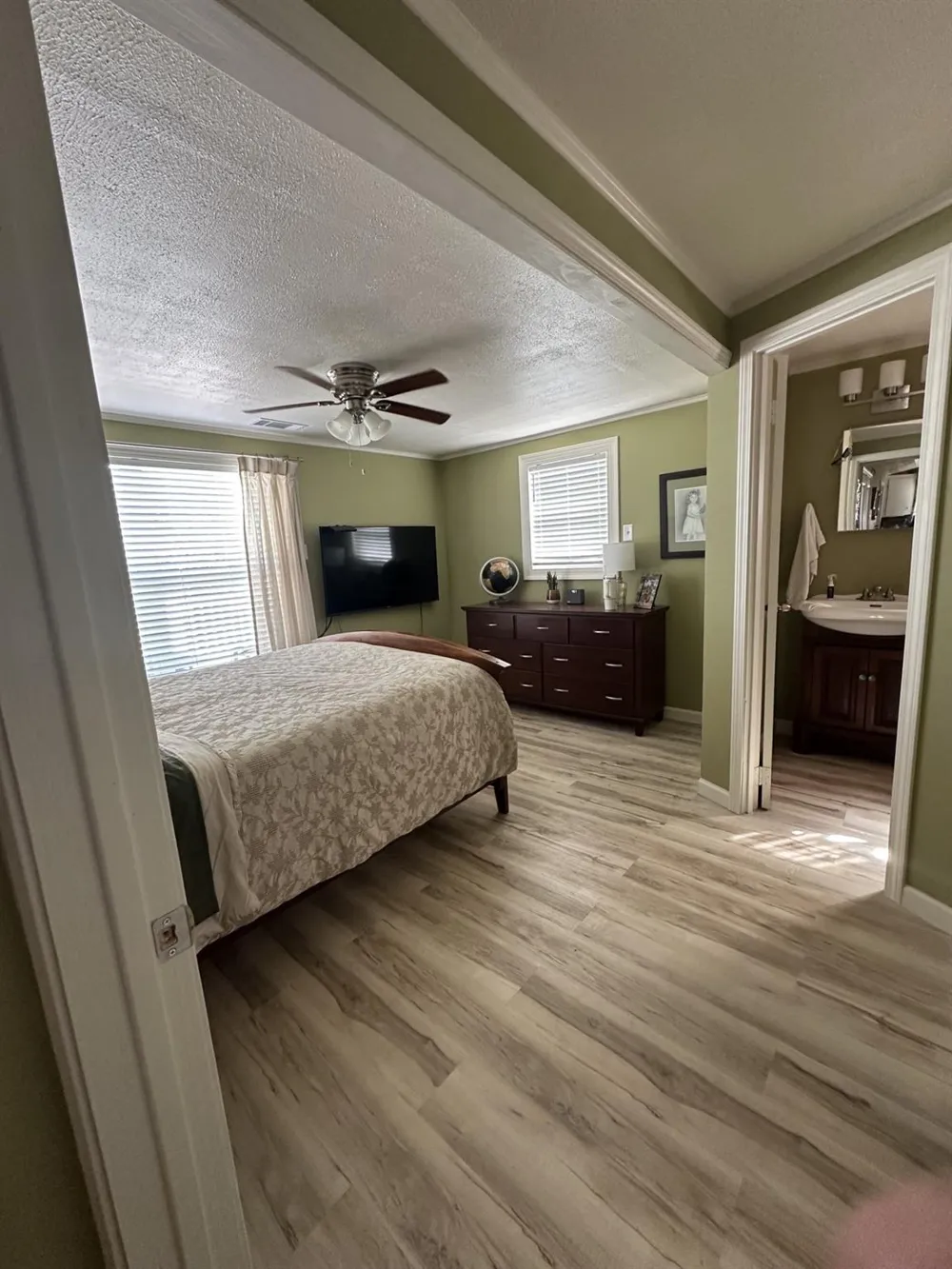 16717 Captain Hook Jamaica Beach, TX 77554