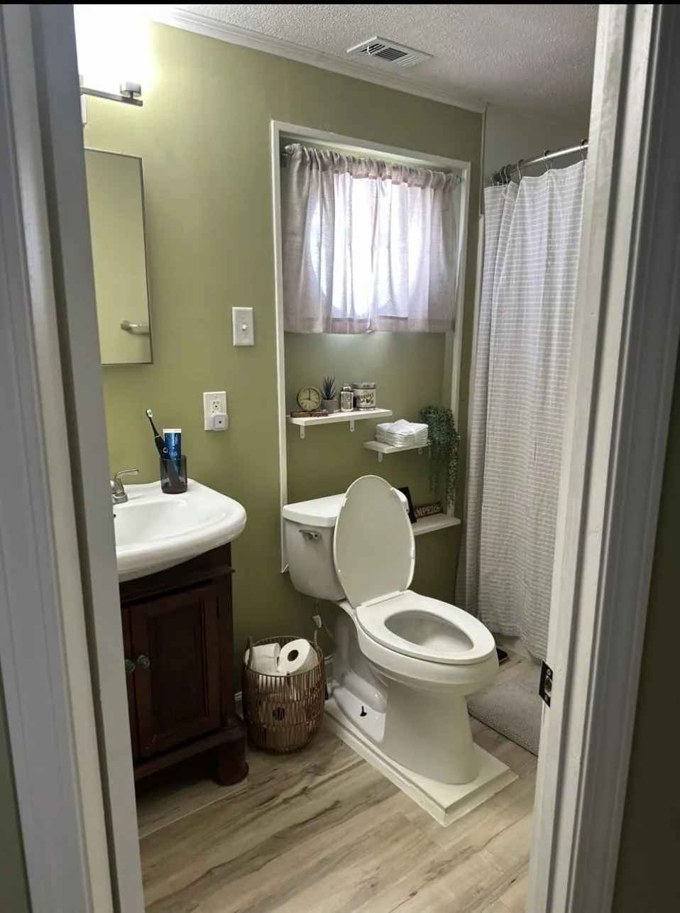 16717 Captain Hook Jamaica Beach, TX 77554