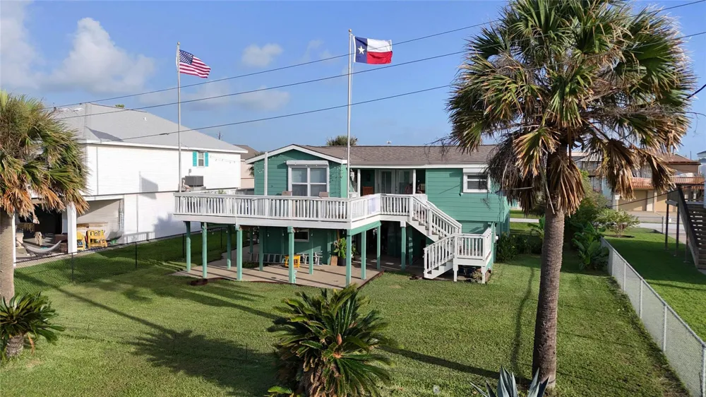 16717 Captain Hook Jamaica Beach, TX 77554