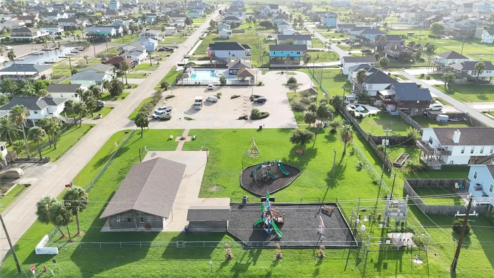 16717 Captain Hook Jamaica Beach, TX 77554