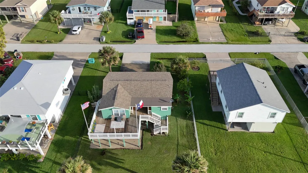 16717 Captain Hook Jamaica Beach, TX 77554