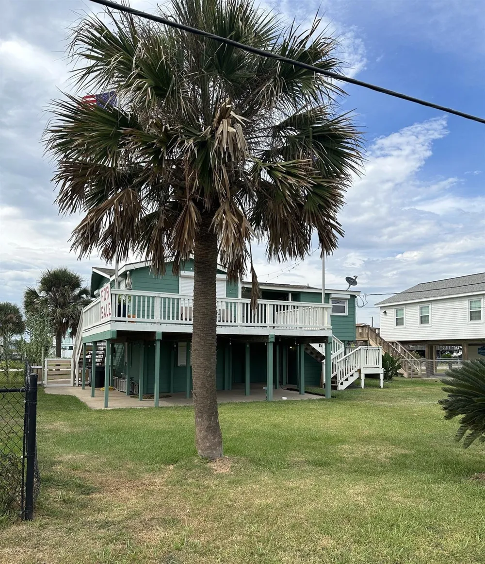 16717 Captain Hook Jamaica Beach, TX 77554
