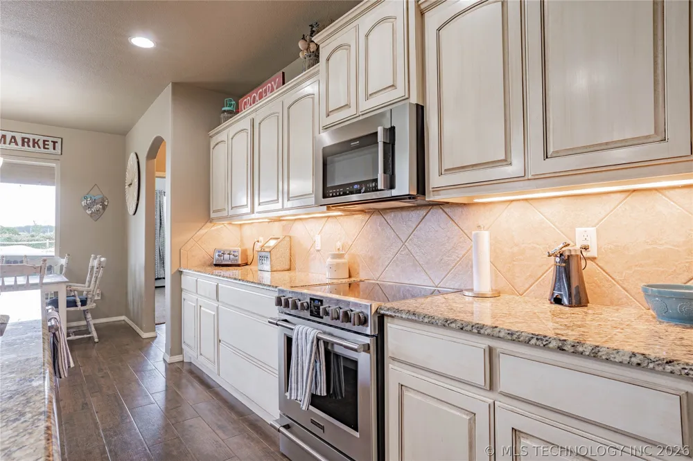 1431 Crestview Drive Cleveland, OK 74020