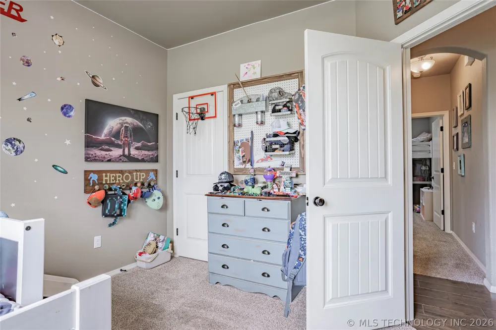 1431 Crestview Drive Cleveland, OK 74020