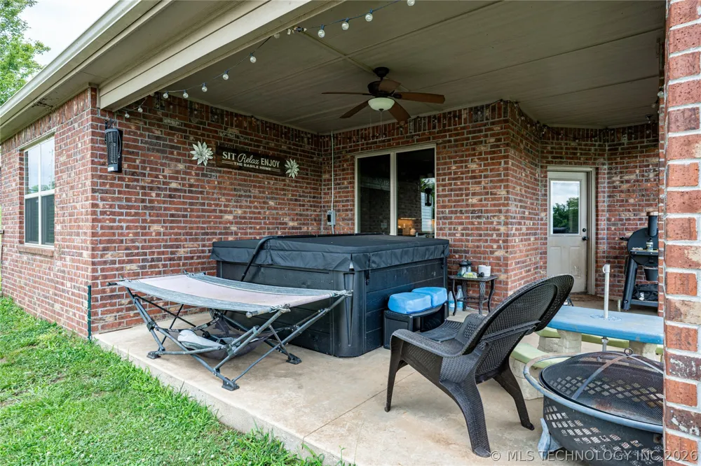 1431 Crestview Drive Cleveland, OK 74020