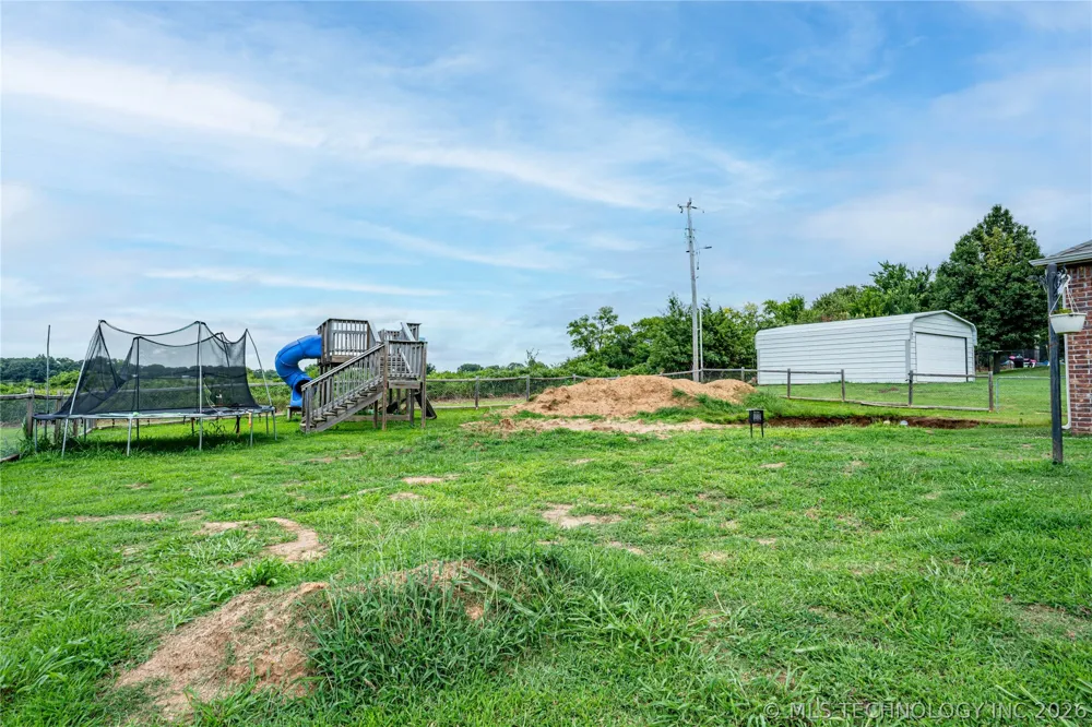 1431 Crestview Drive Cleveland, OK 74020