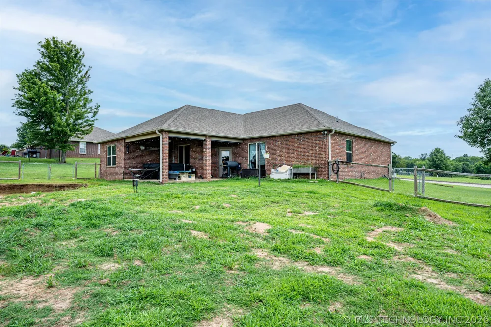 1431 Crestview Drive Cleveland, OK 74020