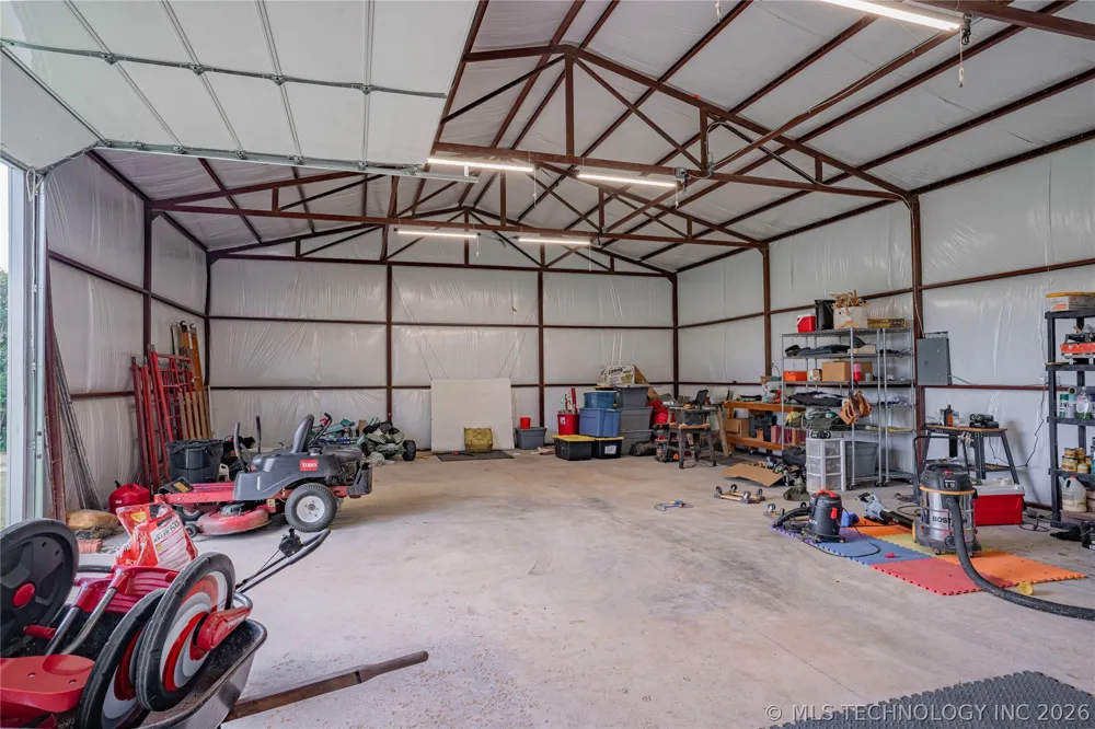 1431 Crestview Drive Cleveland, OK 74020