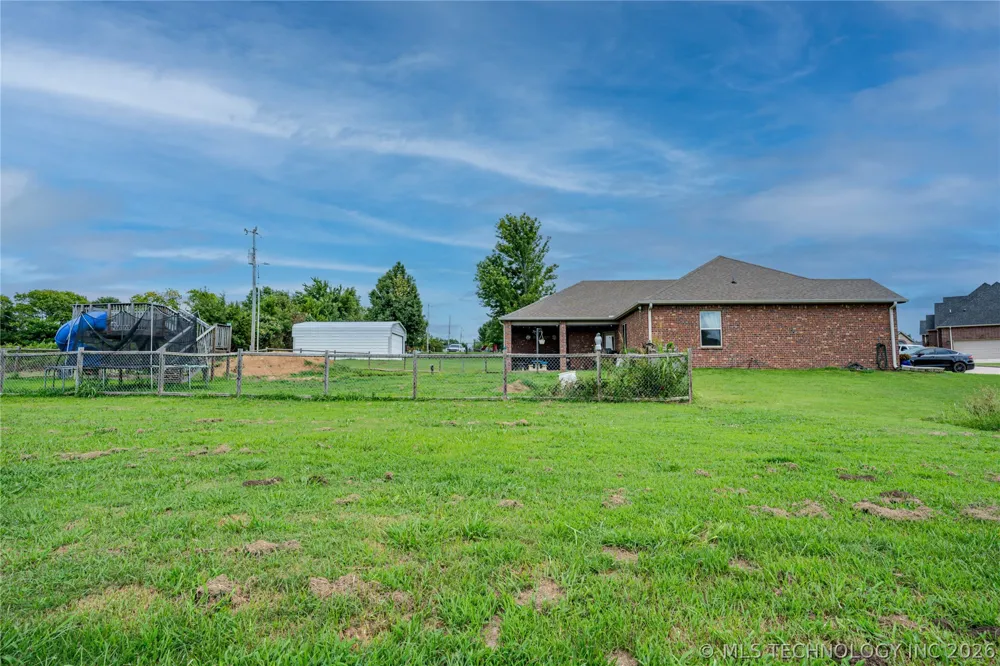 1431 Crestview Drive Cleveland, OK 74020