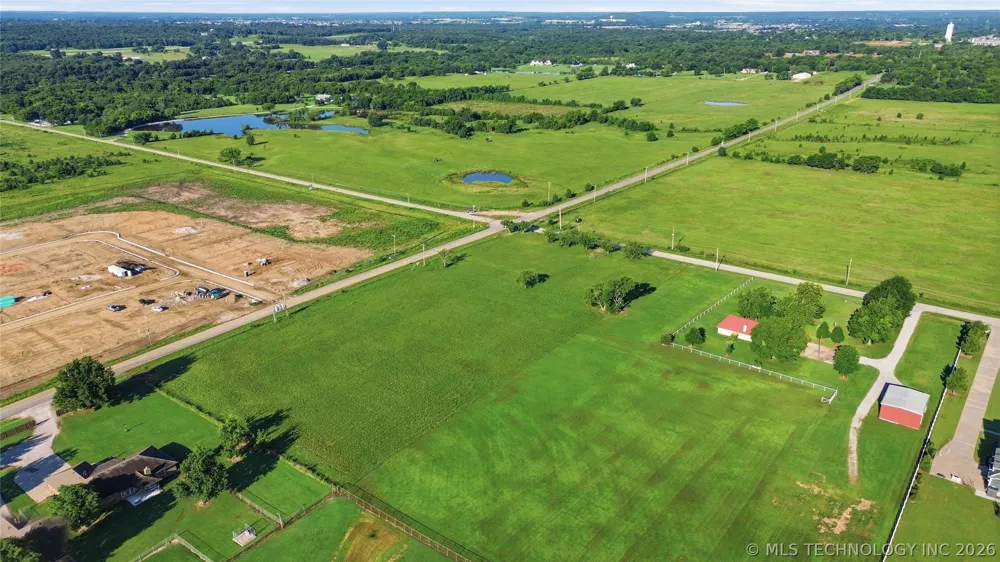 141 S Lewis Avenue Bixby, OK 74008