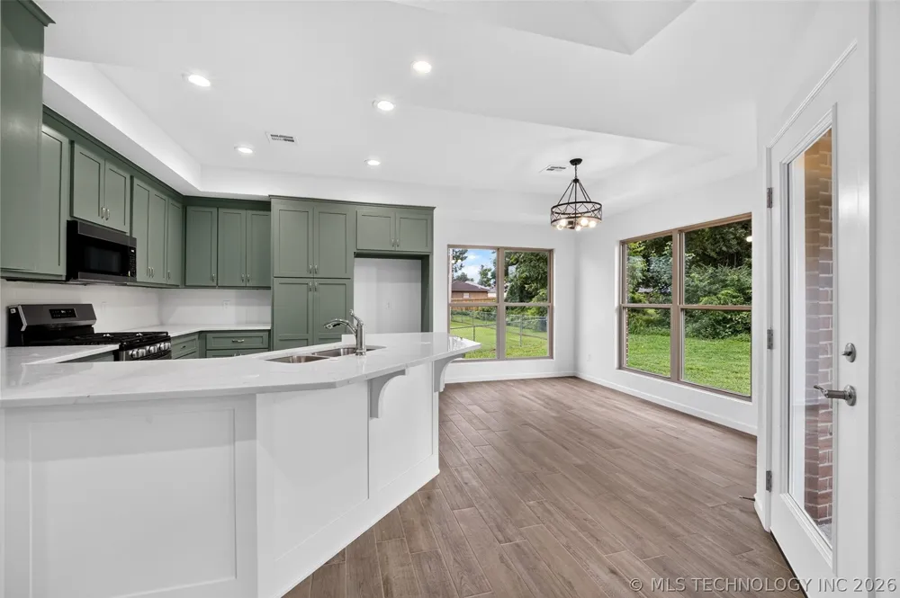 400 W 54th Street Sand Springs, OK 74063