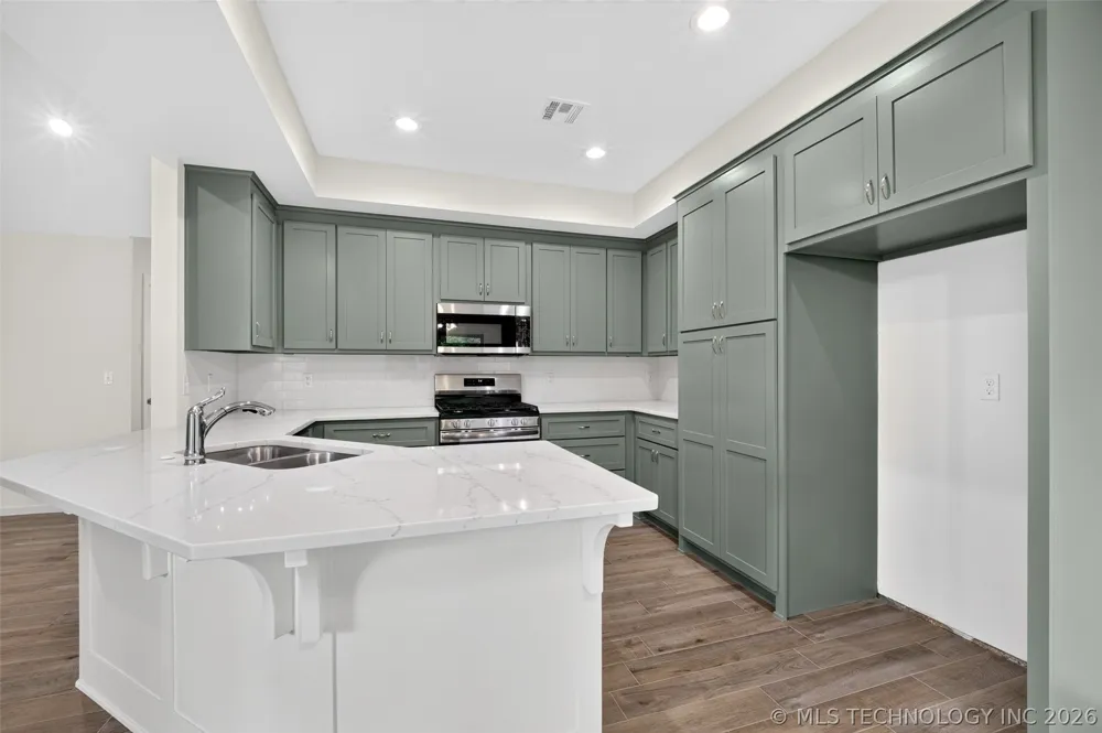 400 W 54th Street Sand Springs, OK 74063