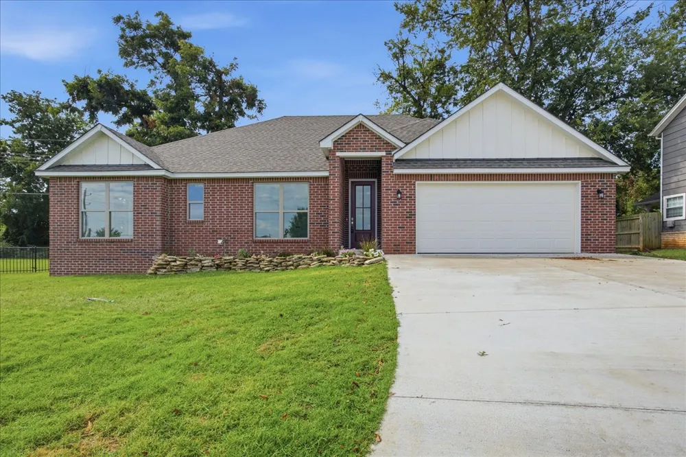 400 W 54th Street Sand Springs, OK 74063