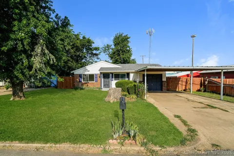 44 S 200th East Avenue