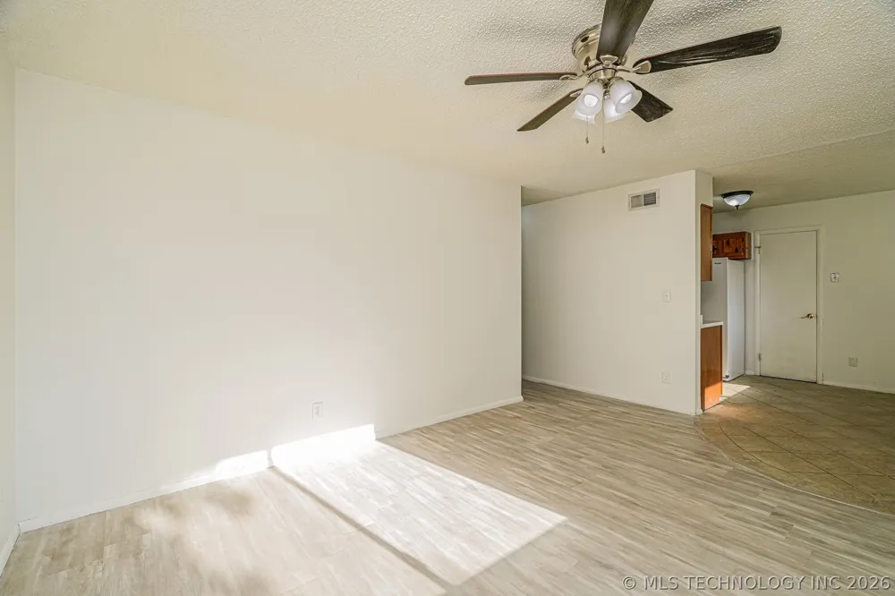 44 S 200th East Avenue Tulsa, OK 74108
