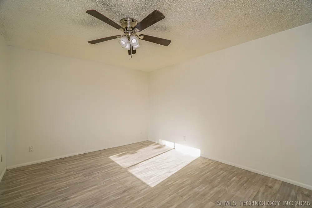 44 S 200th East Avenue Tulsa, OK 74108