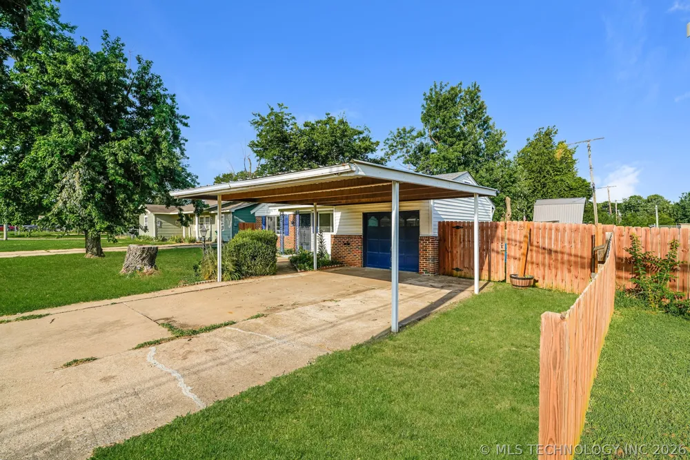 44 S 200th East Avenue Tulsa, OK 74108