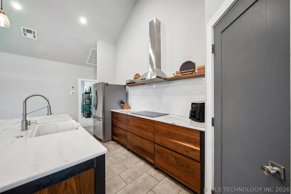 8116 Gary Drive Tulsa, OK 74131
