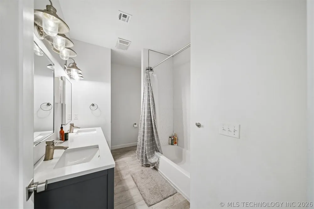 8116 Gary Drive Tulsa, OK 74131