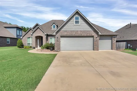 3915 S 15th Place