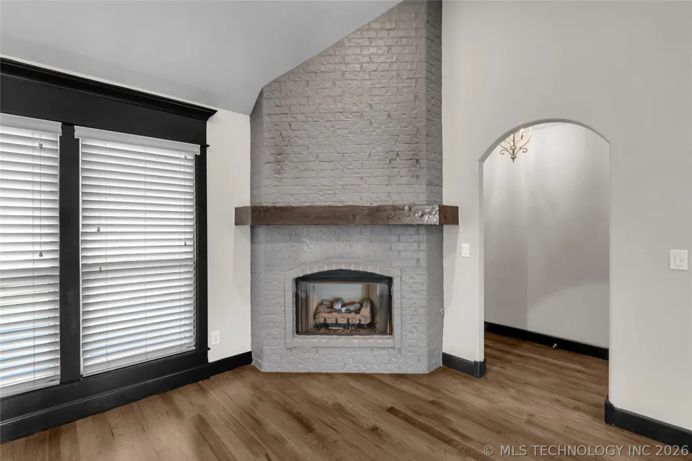 3915 S 15th Place Broken Arrow, OK 74011