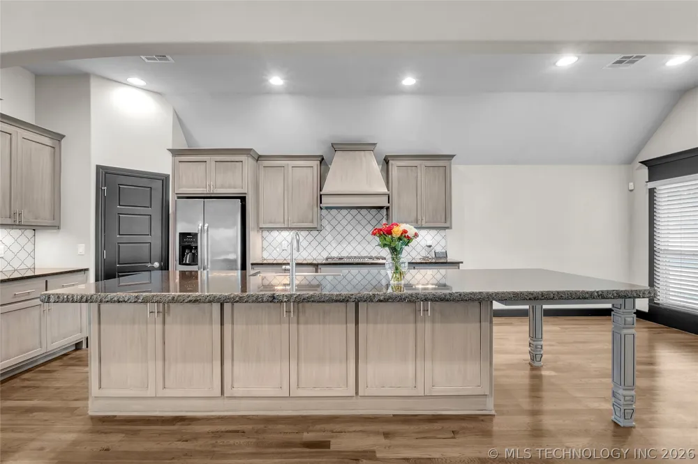 3915 S 15th Place Broken Arrow, OK 74011