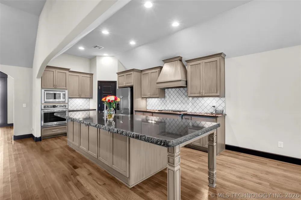 3915 S 15th Place Broken Arrow, OK 74011